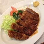キッチンふるはし - ポークロースカツ（９８０円）これにライス・味噌汁・漬物が付きます。２０１４年２月