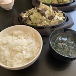 Tegiri Teppan Yakiniku Kaen - 牛サガリ普通７５０円　ご飯セット２４０円（おかわり自由・生卵１個付き）