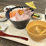 お食事処 魚の光家 - 