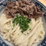 梅田 釜たけうどん - 肉釜玉(大盛)