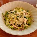 キッチン亀 - セットのサラダ。