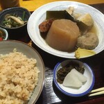 尾張家 - おでん定食