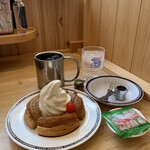 Komeda Ko-Hi-Ten - ミニシロノアールセット　1,040円