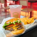 Shake Shack - バーガー・ポテト・ドリンク