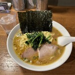 RAMEN MONTANA HOUSE - ラーメン中（600円）