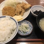 花半 - 牡蠣フライとコロッケ¥1,000-