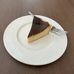 アトリア - 料理写真:バスクチーズケーキ