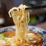 麺工房 隠國 - 麺リフトアップ