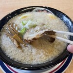 東京環七ラーメン じょっぱり - チャーシューリフト！