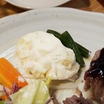 キッチン ブルー グローブ - ポテサラを忘れていました