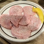 神泉ホルモン 三百屋 - 