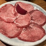 神泉ホルモン 三百屋 - 