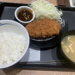 松屋 - 味噌ロースカツ定食 →通常 690円