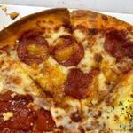 Pizza Hut - そして４つ目がペパロニサラミを使ったペパロニッククラシックでした・・・
                       