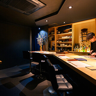 A hideaway for adults. Relax in a Japanese-modern space.