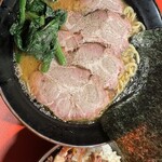 横浜ラーメン 斎藤家 - 