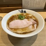 中華そば 無限 - 中華そば(1,000円、斜め上から)