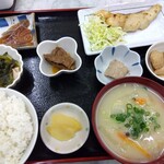 一休食堂 - タイの塩焼定食