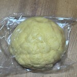 成城石井 BAKERY - オールバターのジャンボメロンパン