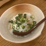 Sumiyaki Shiki Tori Shirube - お通し〜出汁が効いてる半熟卵