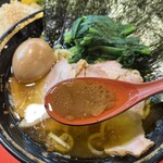 家系総本山 吉村家 - 