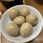 Tachinomi Watarai - うずら卵　ニンニク醤油漬けです