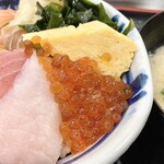 Uogashidokoro Sen - 三食丼