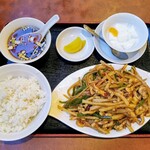 唐家村 - 肉絲とジャガイモ四川風炒め定食 ¥800