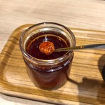石松餃子 - 唐辛子入りラー油