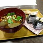 こめらく 海鮮茶漬けとおむすびと。 - 