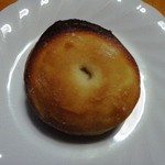 ぱんはうすエーワン - チーズカレーパン