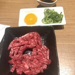 焼肉レストラン 奥田 - ユッケ:1480円