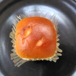T/S Bakery - クリームパン