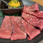 食彩和牛 しげ吉 - 月見ロース