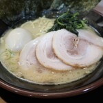 横浜家系ラーメン 熊野家 - 