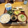 大黒屋 - 麦とろ紅鮭御膳　味噌汁→とん汁変更