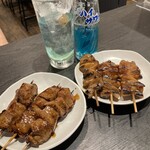 もつ焼 山岡屋 - レバーとホルモン焼き