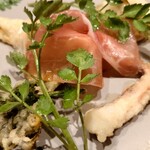Italian Kitagawa - ◎赤イカの筍　野菜添え　芹生ハム 　木の芽を　パンパンと　