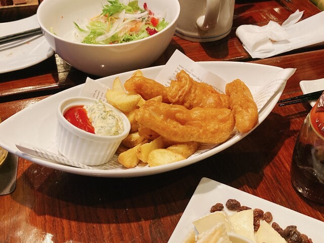 Irish Pub GREEN HILLS photo 3