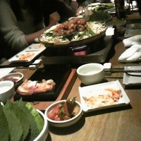 水剌間 恵比寿本店 - 奥：プルコギ、手前：チヂミ