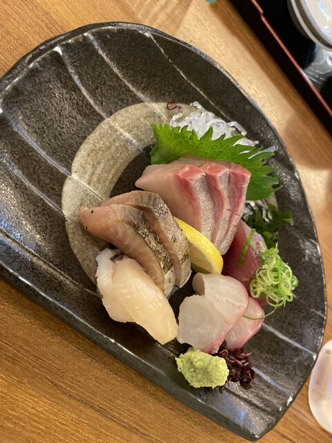 Sushi Ken Hikari Cho Ten photo 3