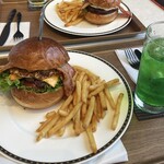 The Rich Burger - 