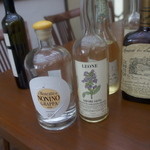 ラ・ボッテガ・ゴローザ - グラッパ（1200円）とリキュール（1400円）