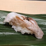 Toukyou Sushi Itamae Sushi Puraimu - 春小鯛の昆布締め