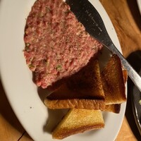 カルネジーオ イースト - 