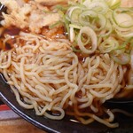 242845013 - ◯うちゅう（うどんと中華そばの合盛り）特盛
                
                中華麺はモッチリ感があるけれど
                このスープでは途中、飽きがくる