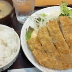 Teishokuya Iwai - とんかつ定食。やっぱ美味い