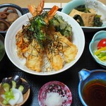 Ten-don (tempura rice bowl) set meal