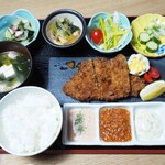 Tonkatsu set meal