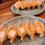 手作り餃子の店 吉春 - 